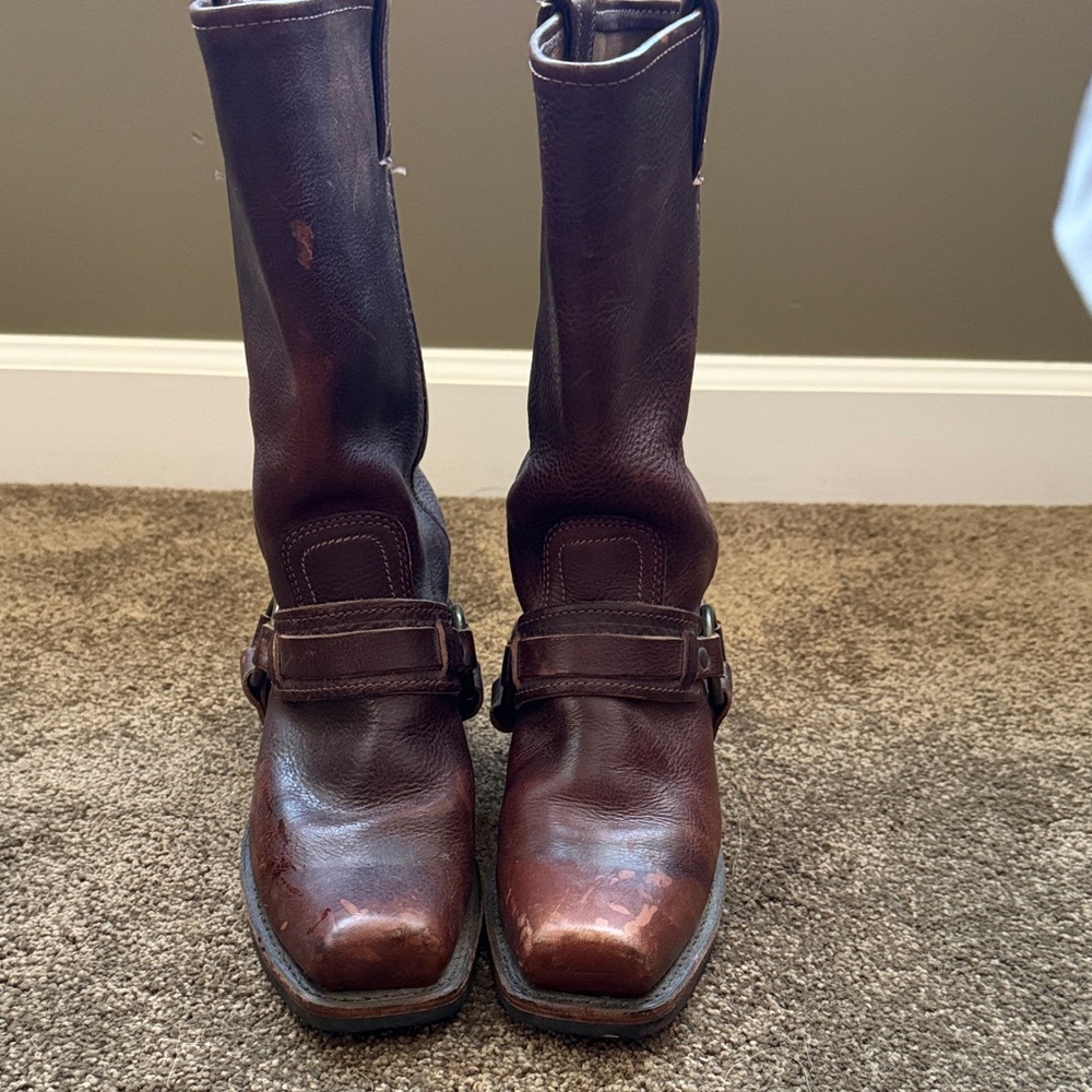 FRYE AND CO. Women's Brown Heeled Boots